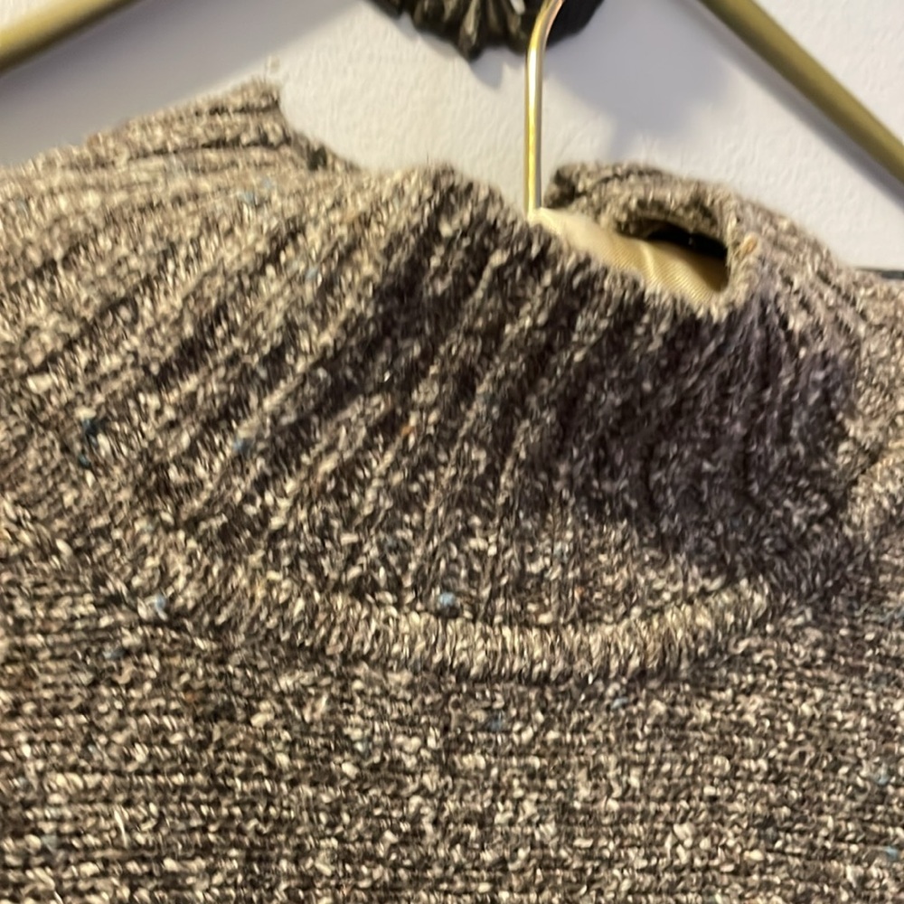 High neck sweater with 3/4 sleeves - Picture 3 of 5